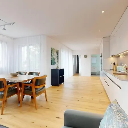 Stylish Penthouse In The City - Sun 17 *