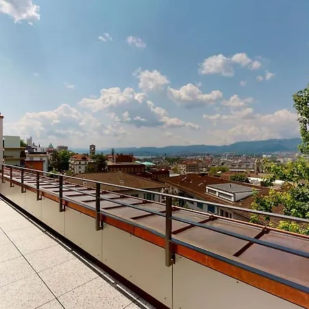 Stylish Penthouse In The - Sun 17 아파트